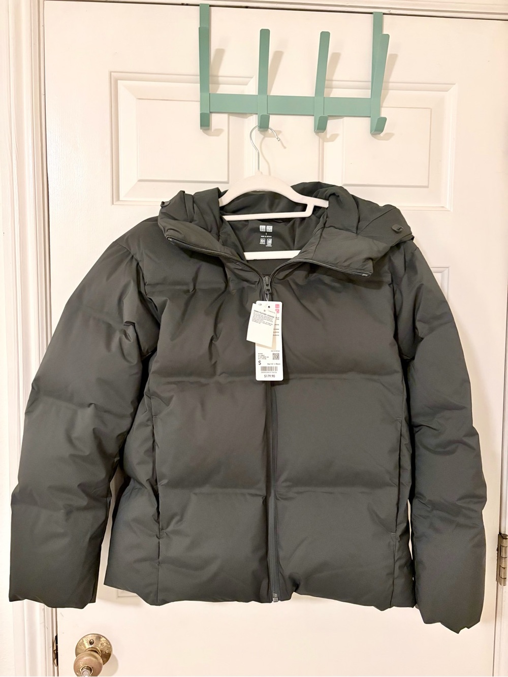NWT Uniqlo Seamless Down Parka in Olive Green, size S